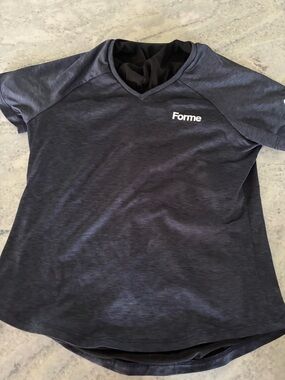Women's Forme V‑Neck Performance Top in Navy